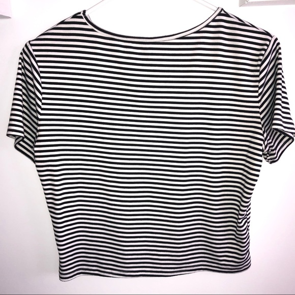 striped crop top - Picture 2 of 2